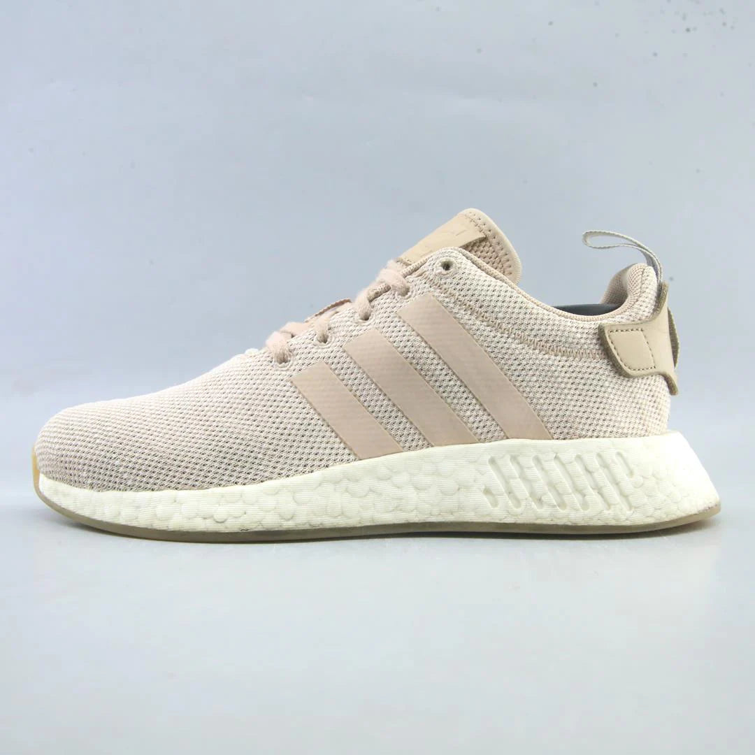 NMD R2