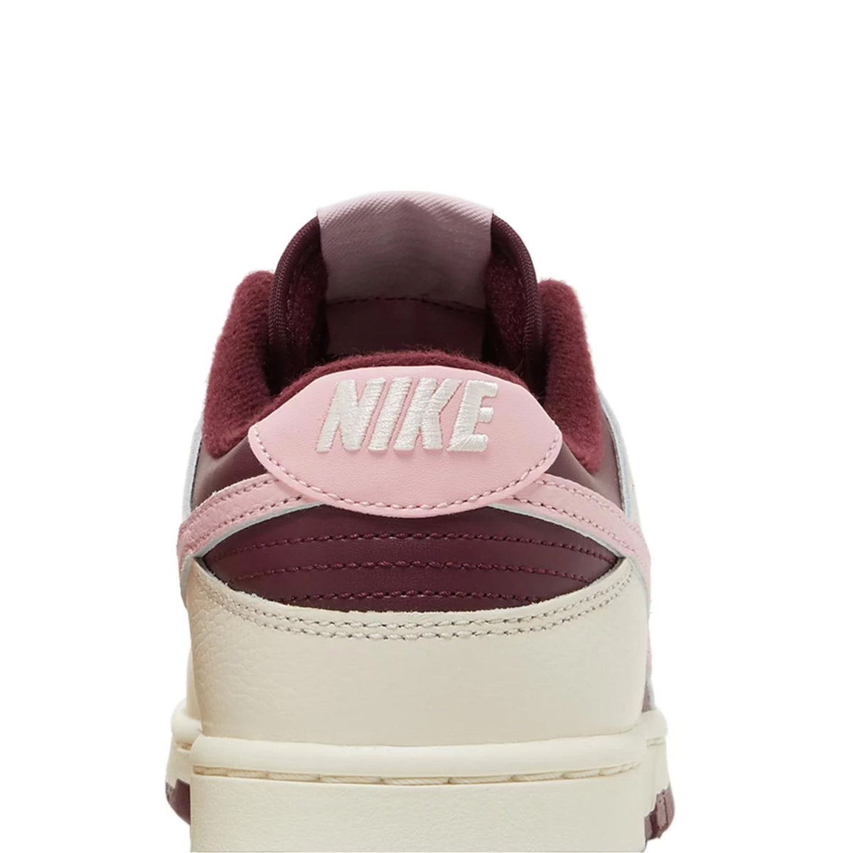 Dunk Low Retro PRM 'Valentine's Day' (2023)