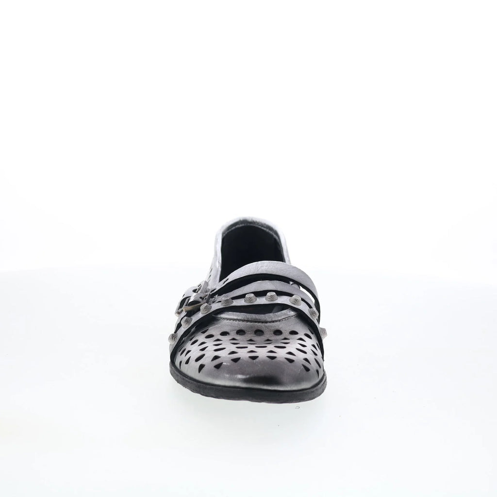 Jett Womens Silver Leather Hook & Loop Loafer Flats Shoes