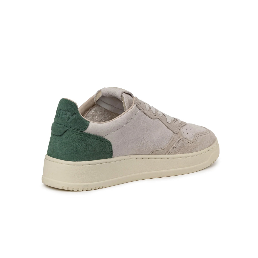 Medalist *Suede*