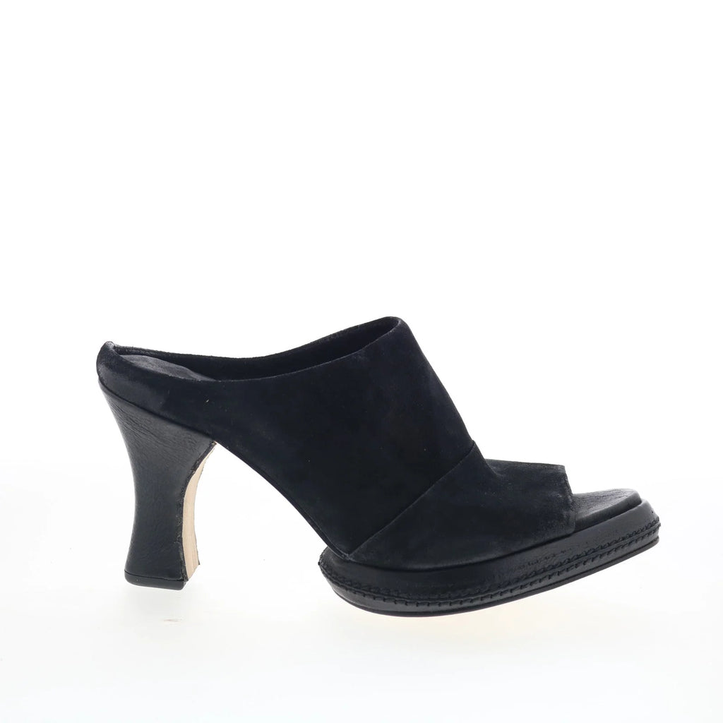 Vannie Womens Black Suede Slip On Heeled Sandals Shoes