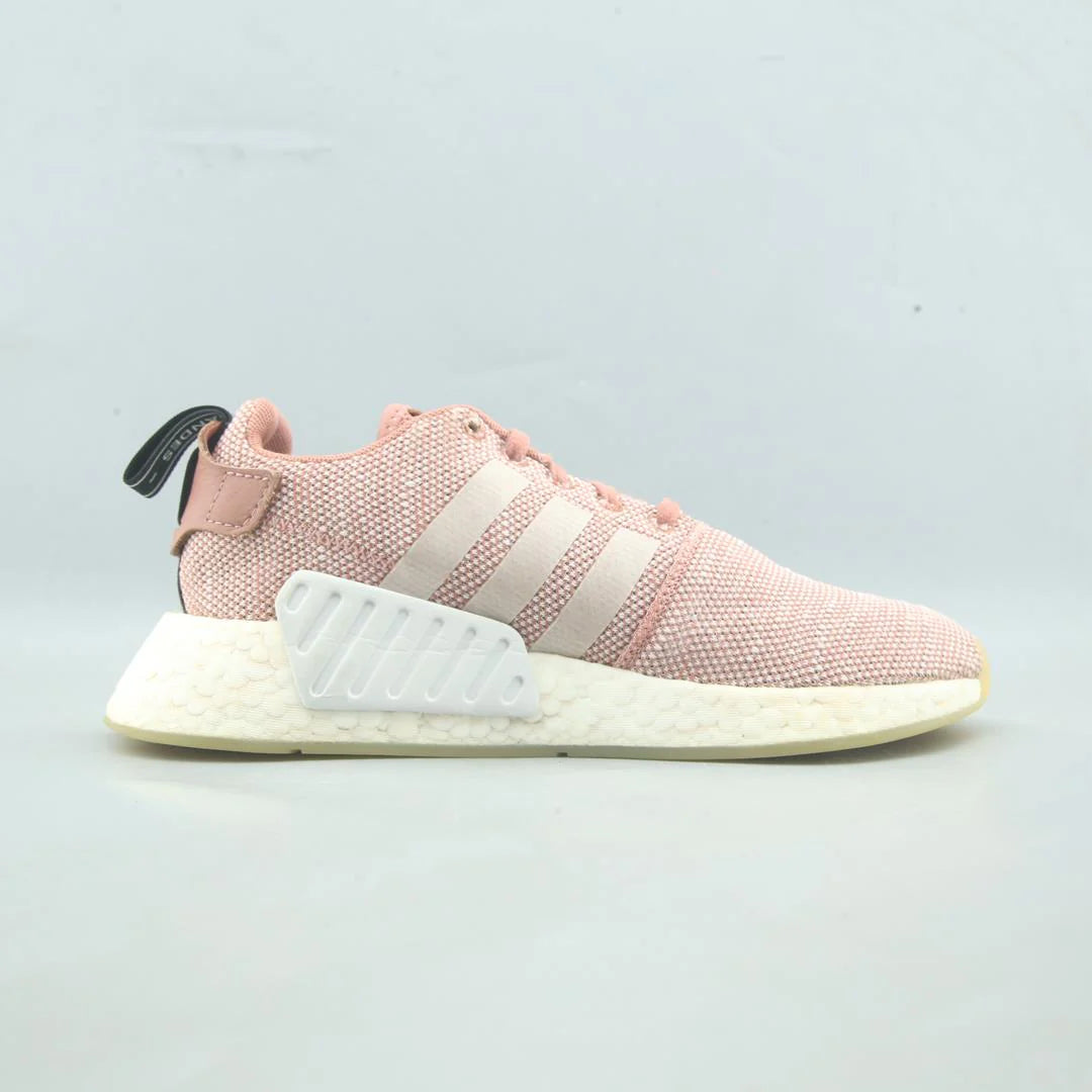 NMD R2
