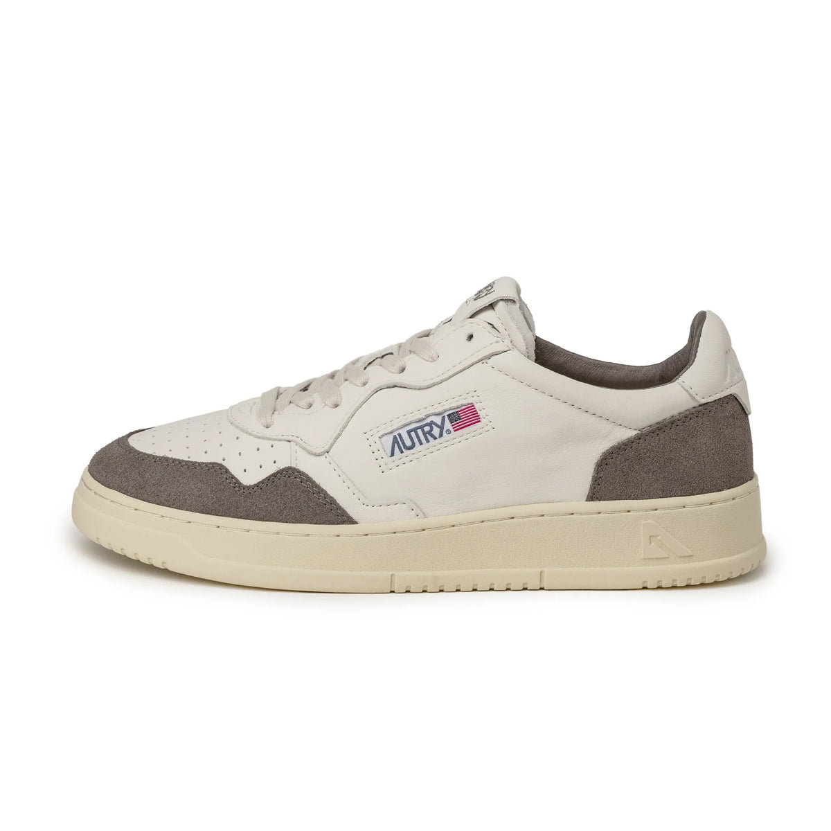 Medalist *Goat / Suede*