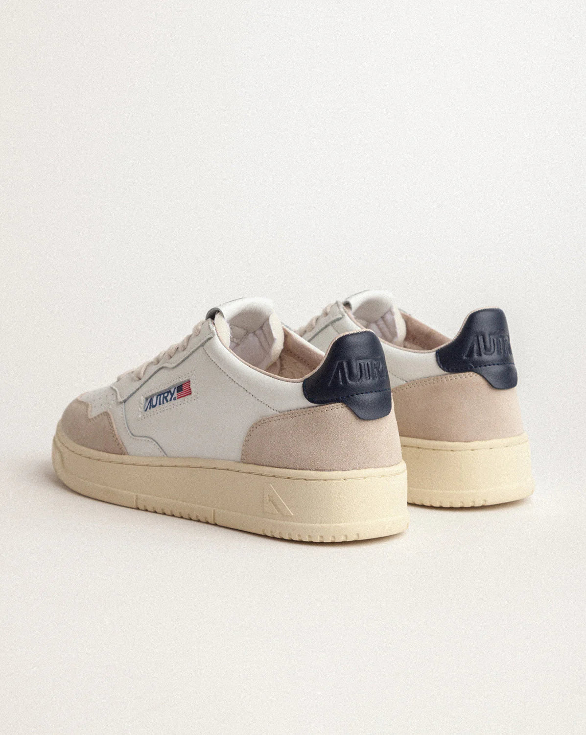 Medalist *Leather / Suede*
