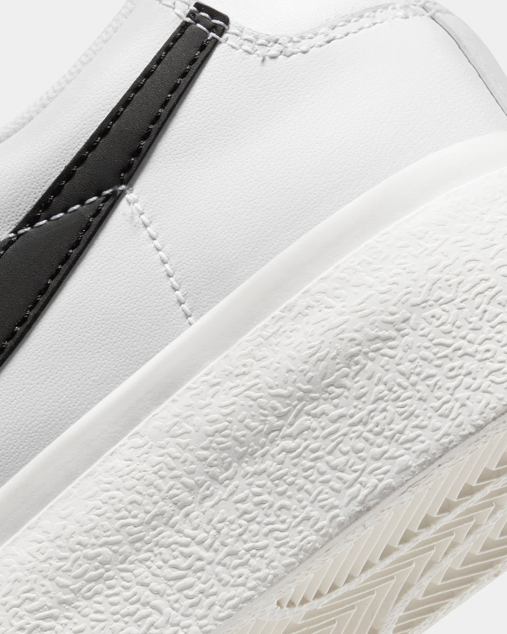 Women's Blazer Low Platform White/Black Sail
