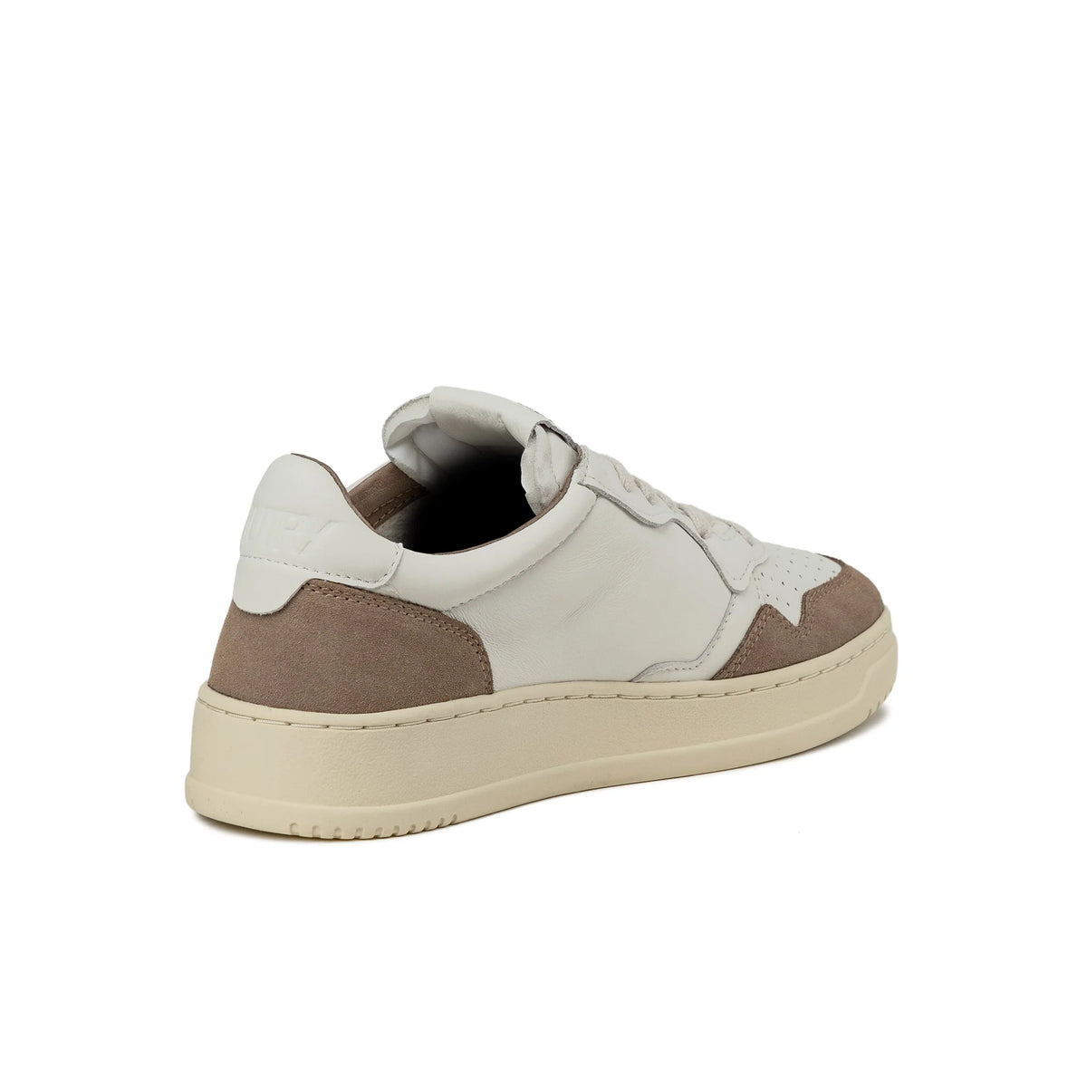 Medalist *Goat / Suede*