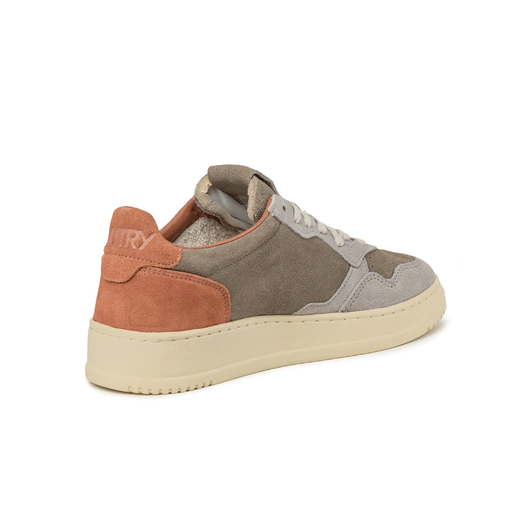 Medalist *Suede*