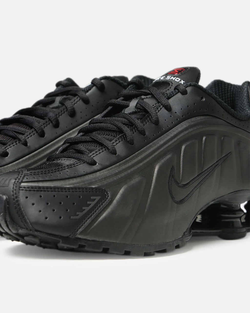 Shox R4 Black/Black