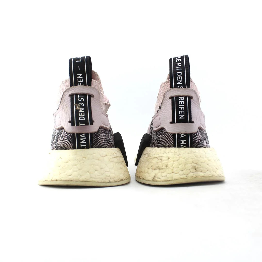 NMD R2