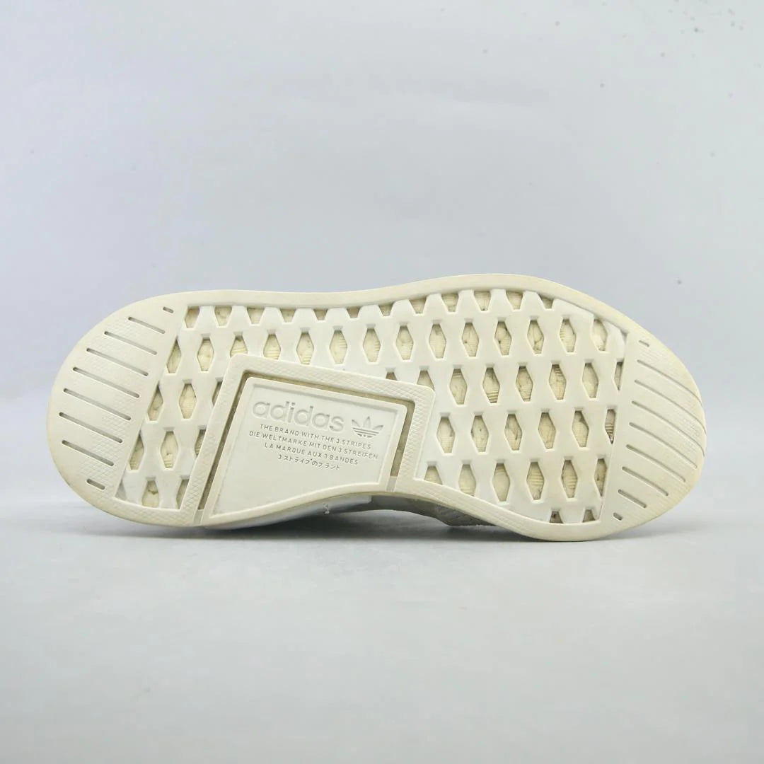 NMD R2