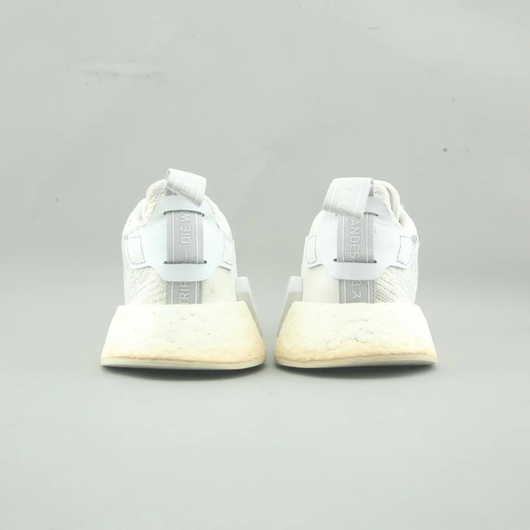 NMD R2