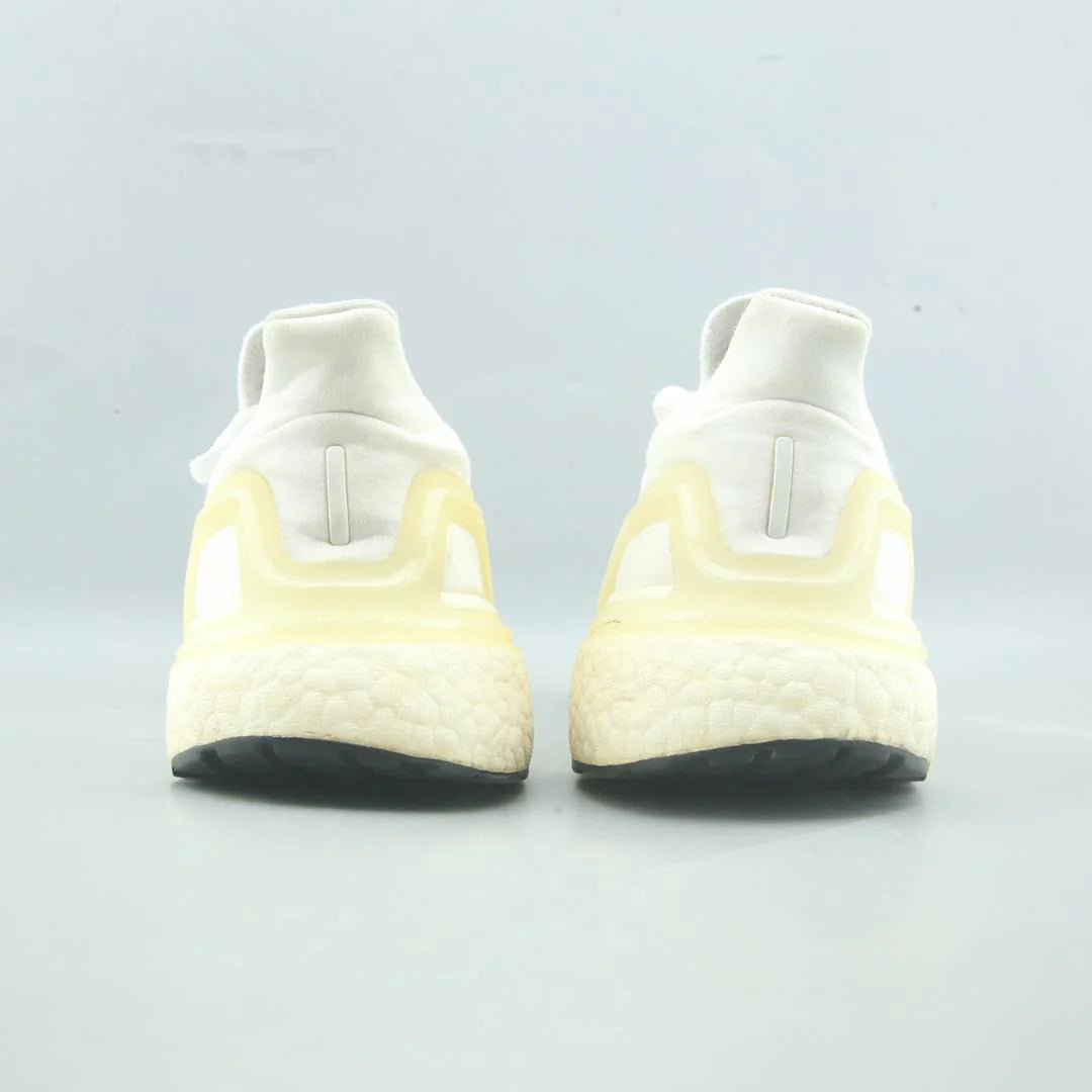ULTRA BOOST 20