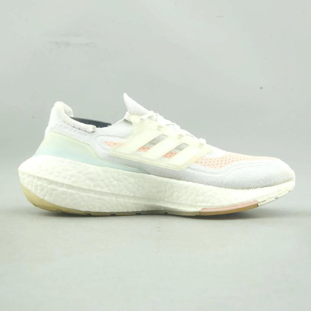 ULTRA BOOST 21
