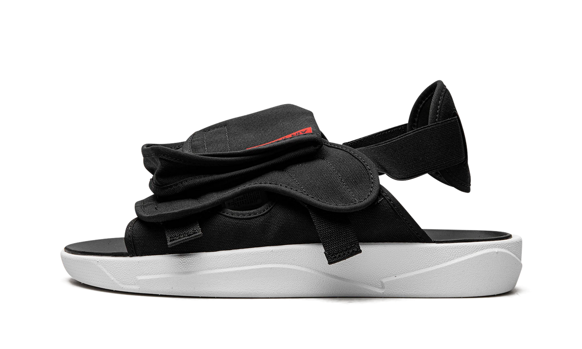 LS Slide "Black / White" CZ0791 006
