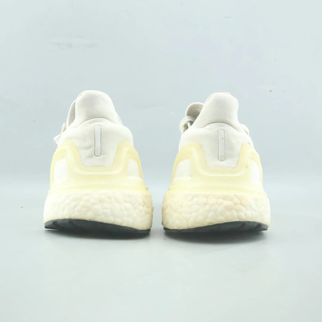 ULTRA BOOST 20
