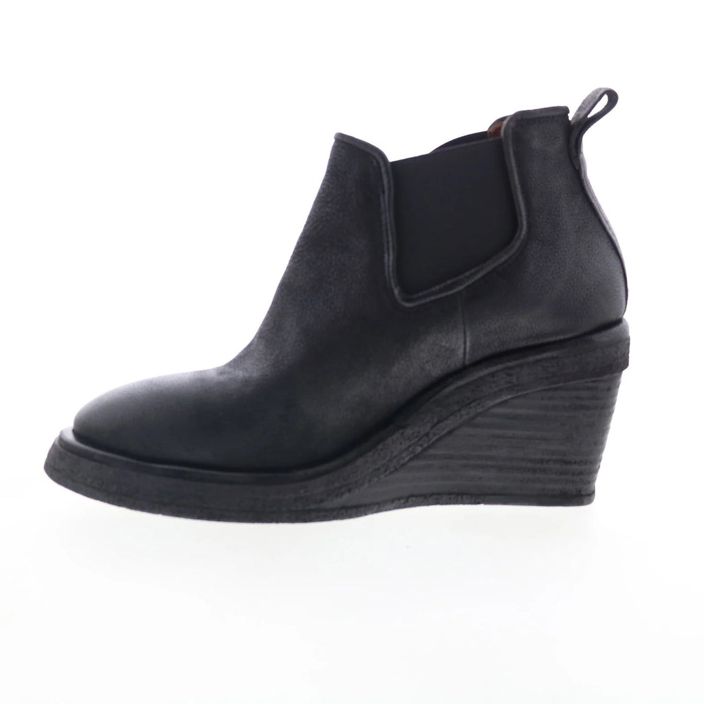 Talen Womens Black Leather Slip On Ankle & Booties Boots
