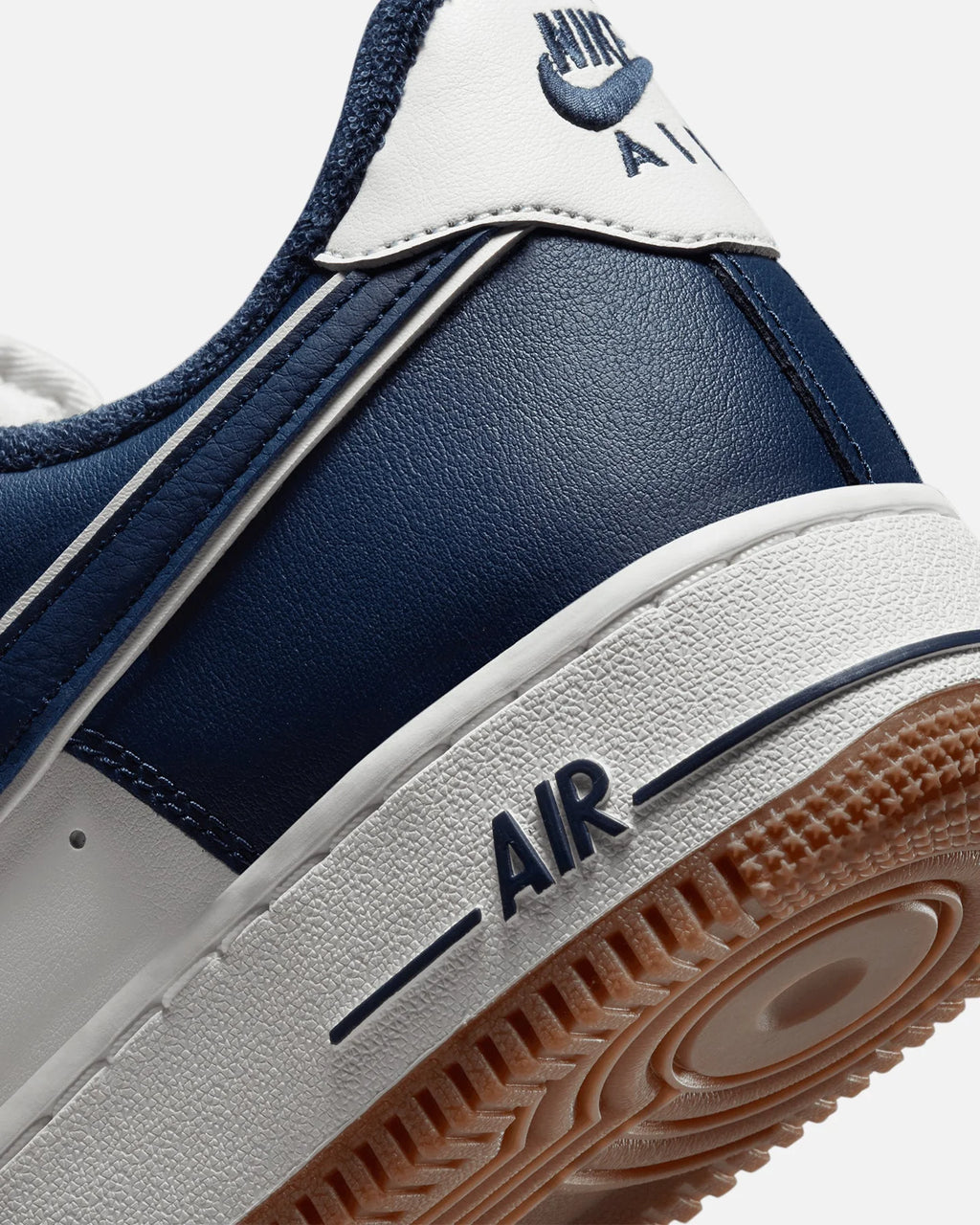 Air Force 1 '07 LV8 Sail/Midnight Navy
