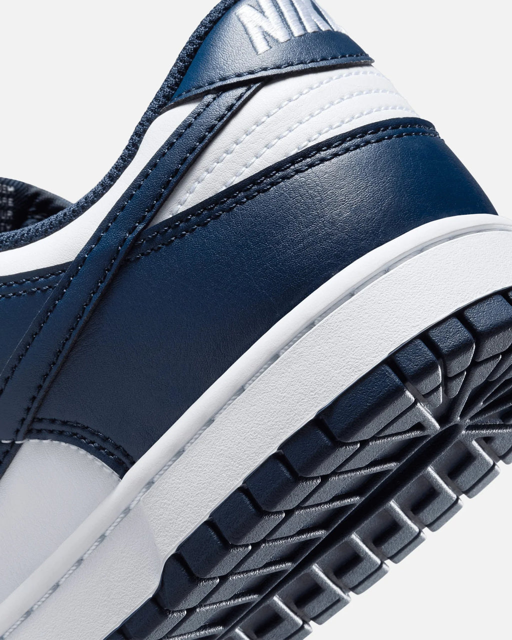 Dunk Low Retro "Midnight Navy" White/Midnight