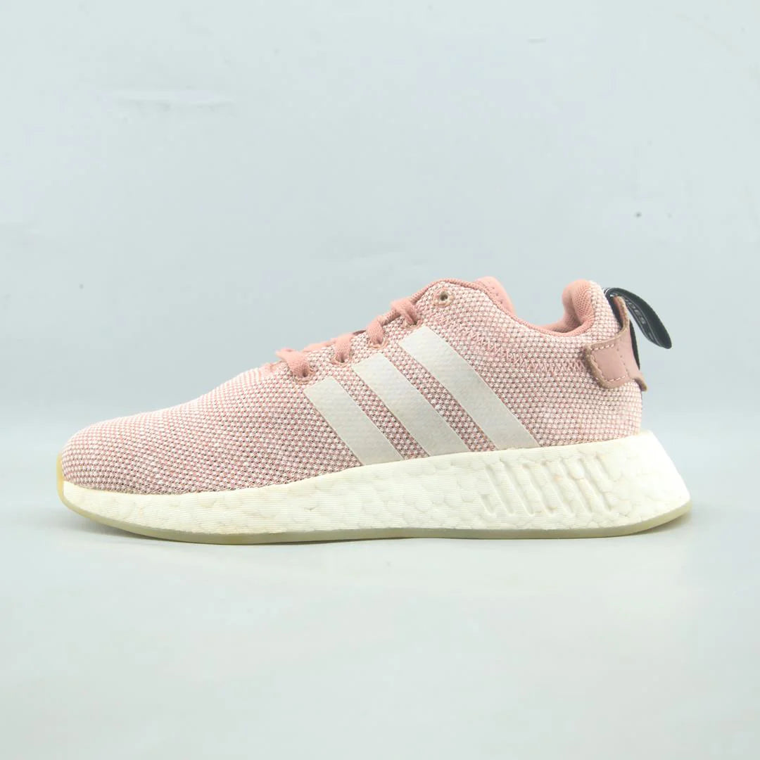 NMD R2