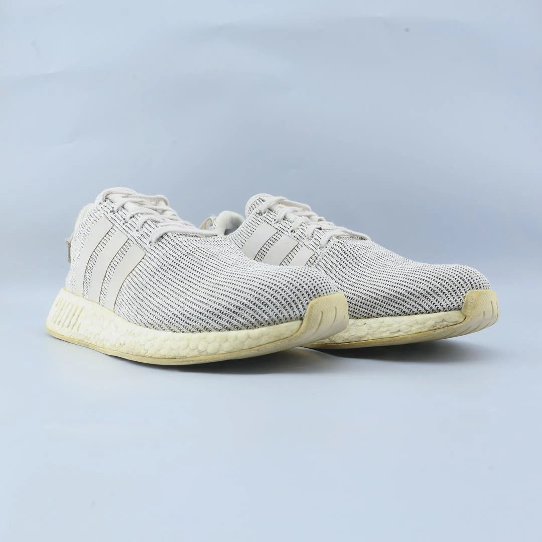 NMD R2