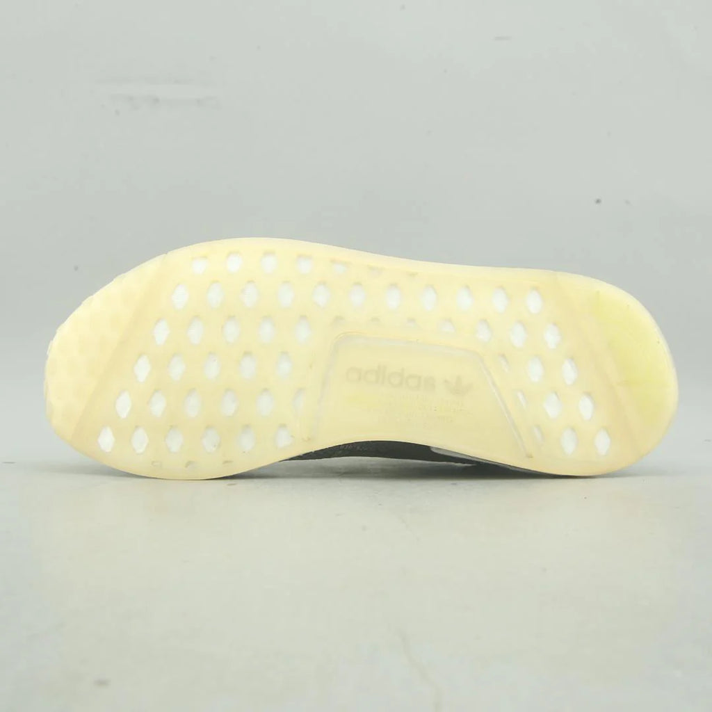 NMD R1 SPECTOO