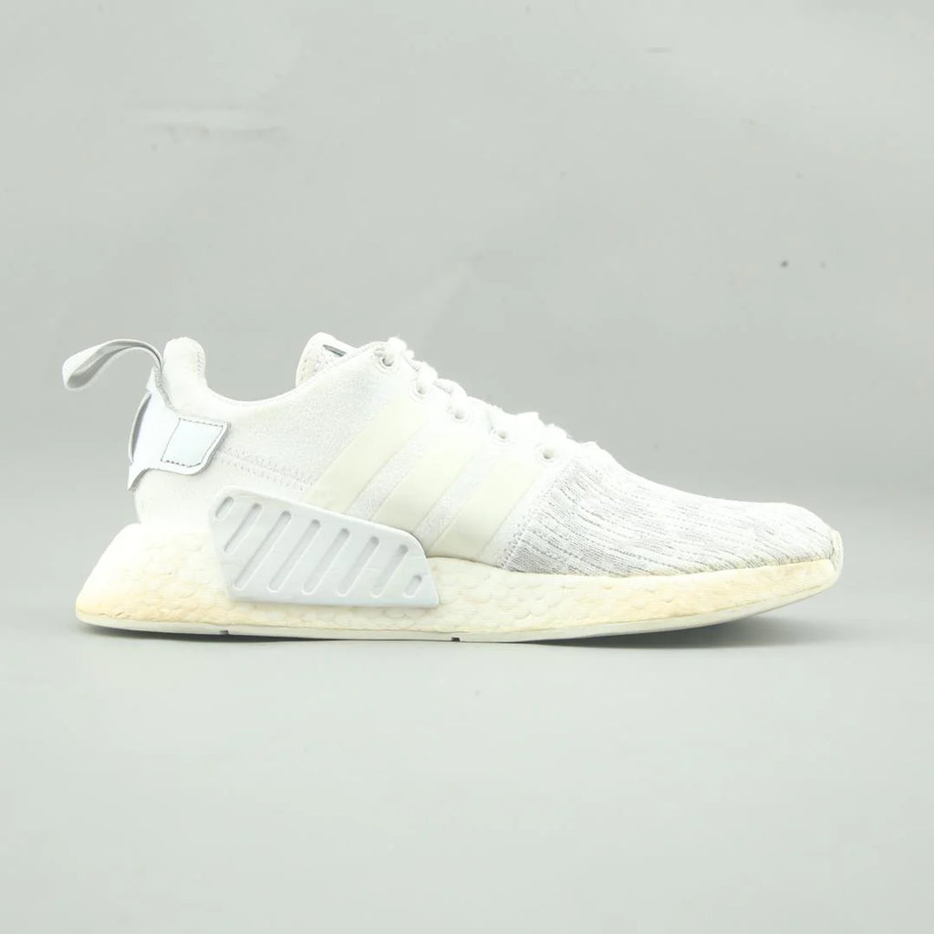 NMD R2