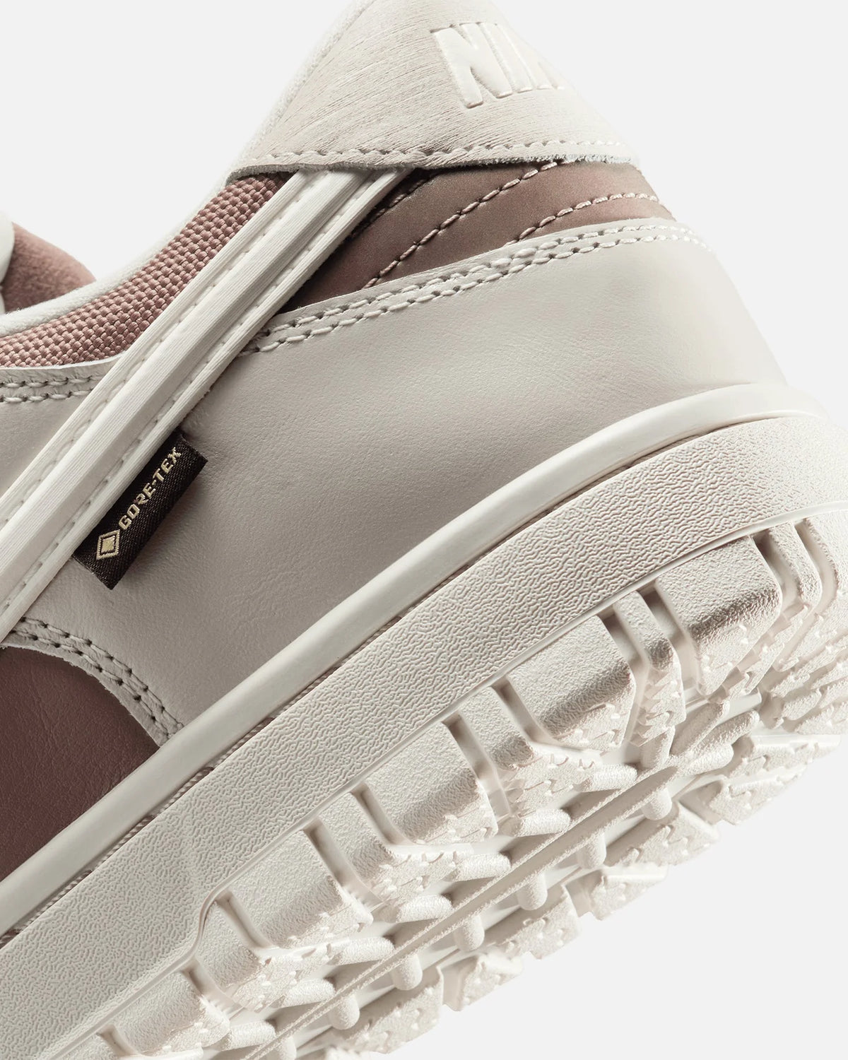 Dunk Low GORE-TEX Light Bone