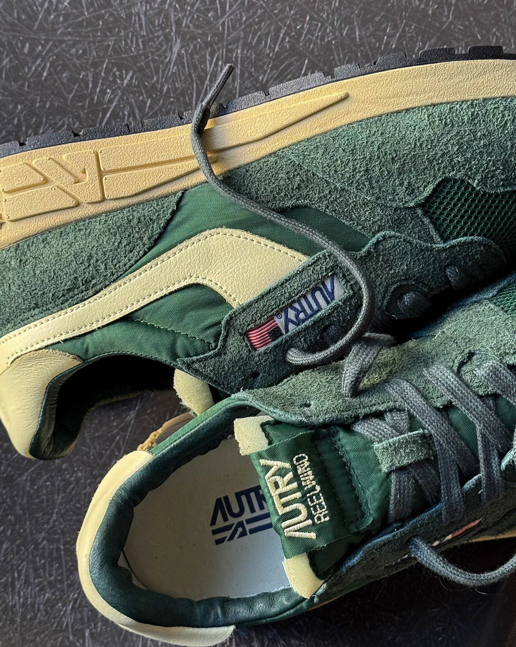 Reelwind Low *Suede / Net*