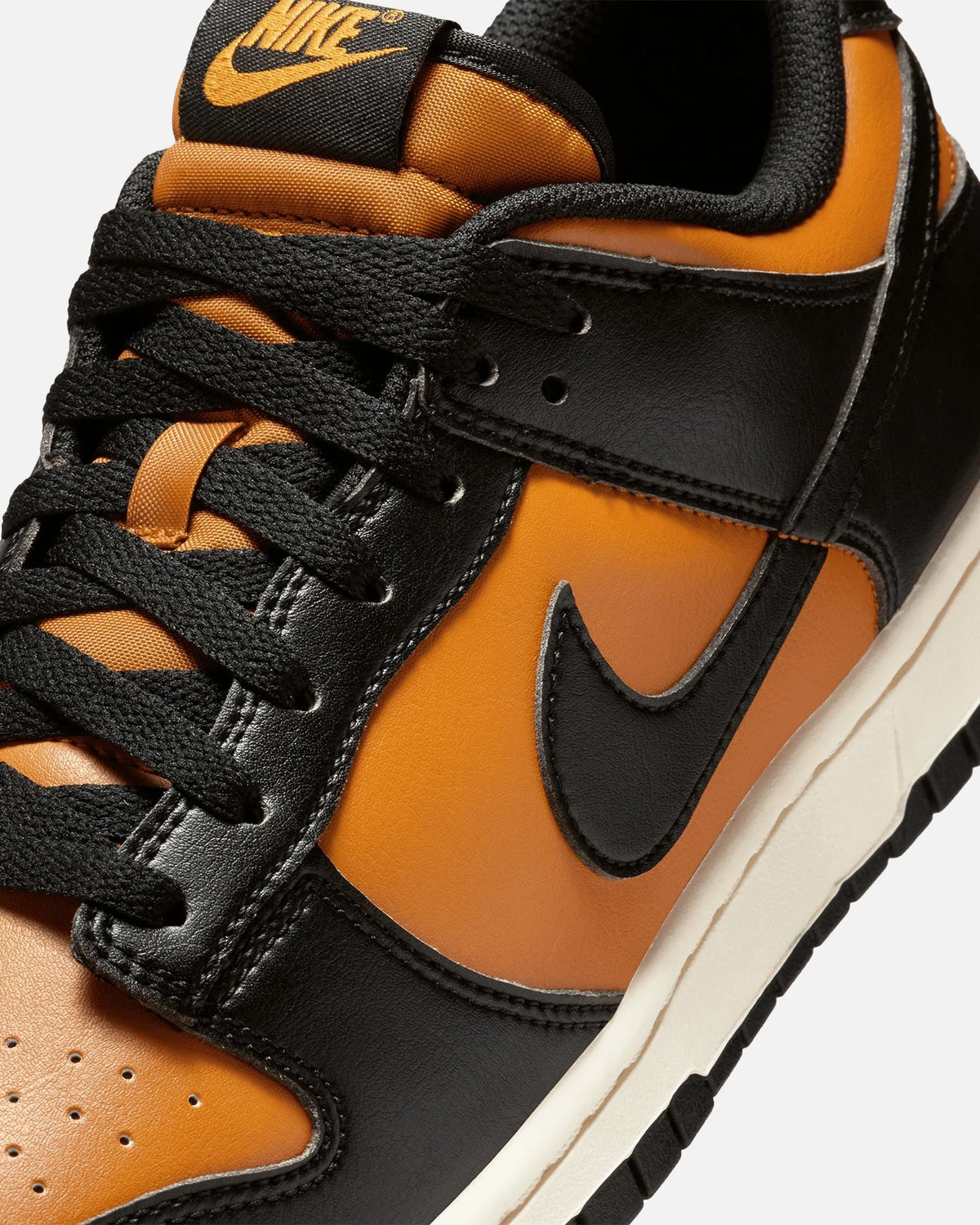 Dunk Low Retro "Desert Ochre" Desert Ochre/Black