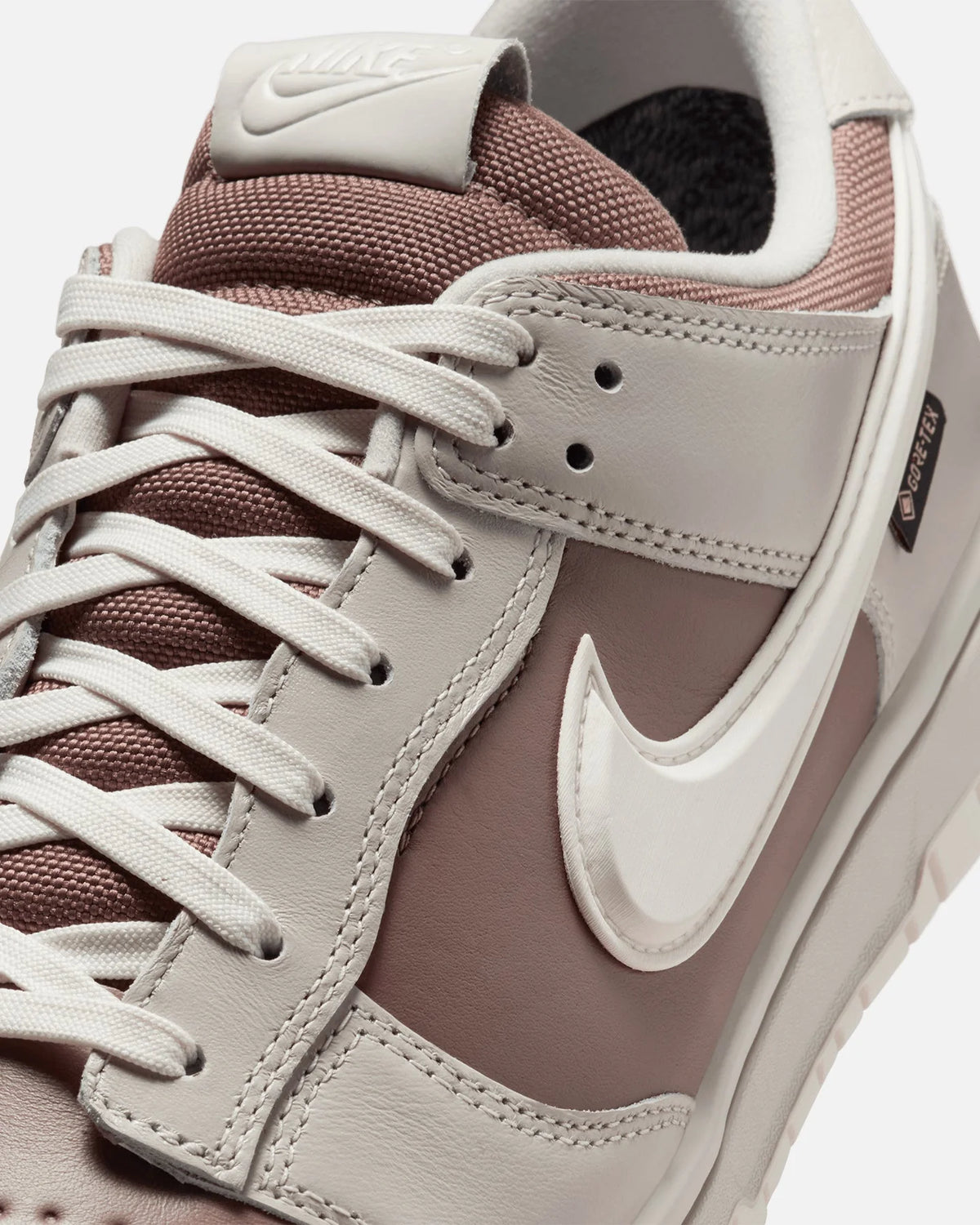 Dunk Low GORE-TEX Light Bone