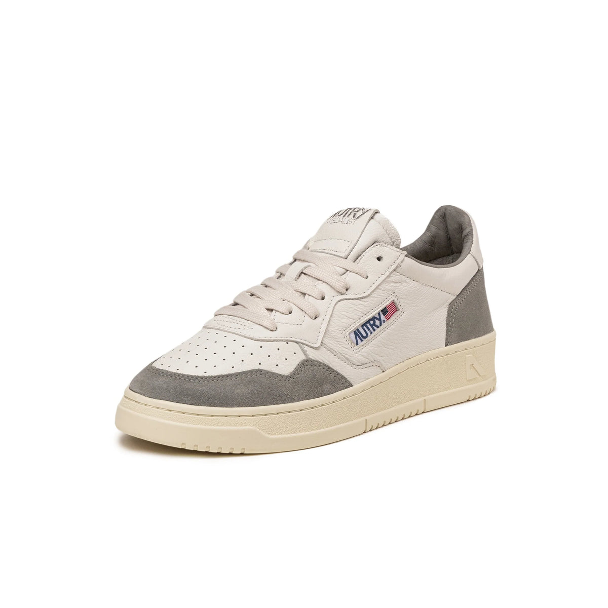 Medalist *Goat / Suede*