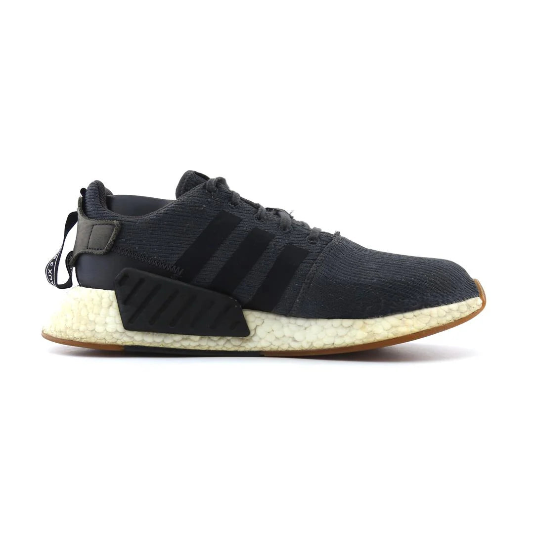 NMD R2