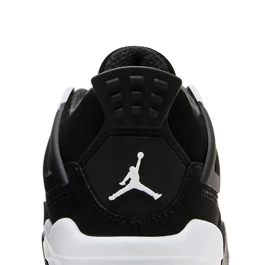 4 Retro 'White Thunder' TD (2024)