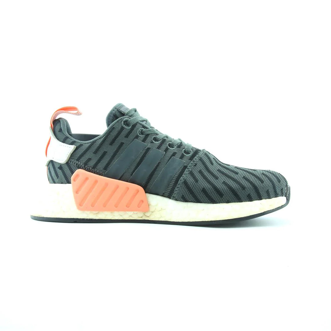 NMD R2