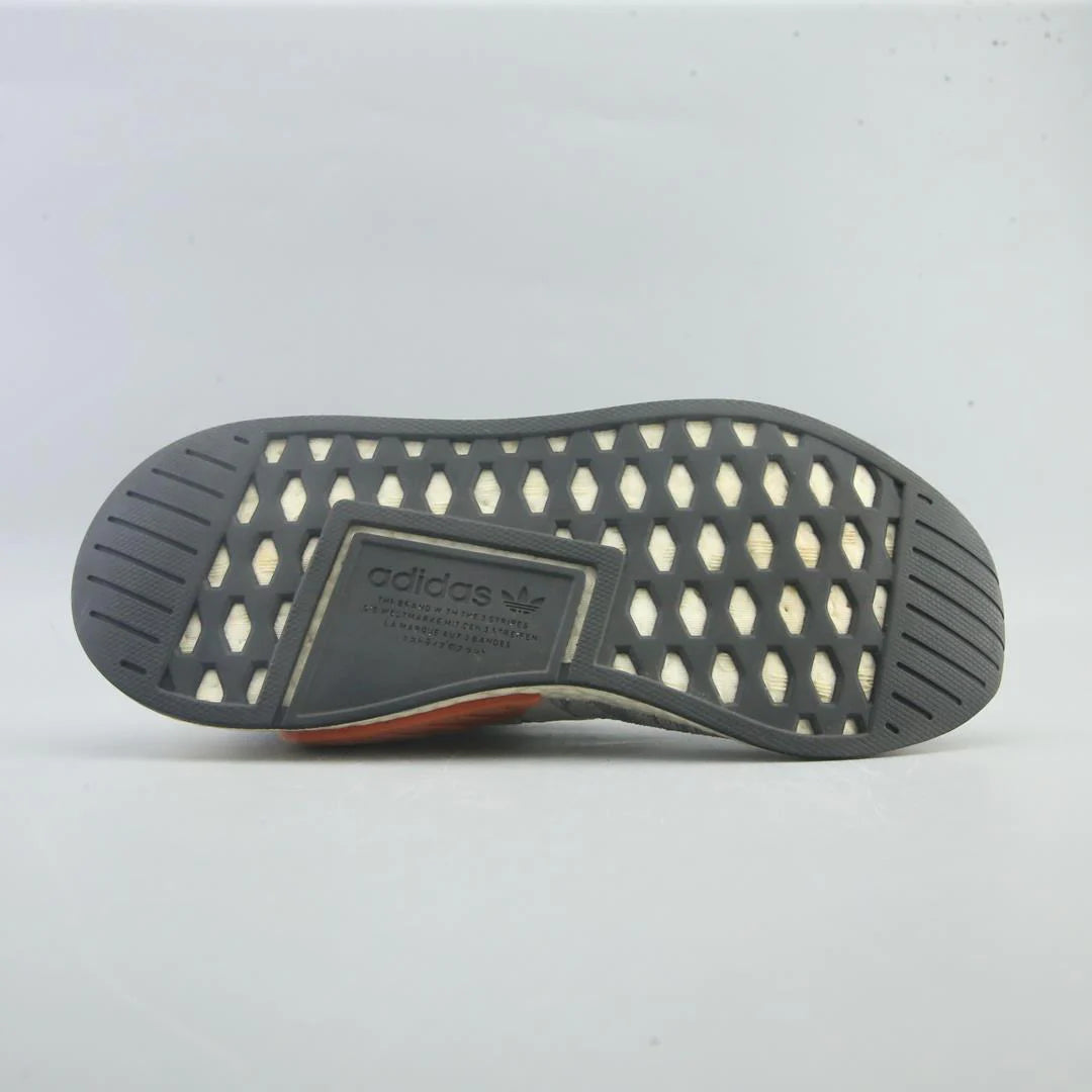 NMD R2