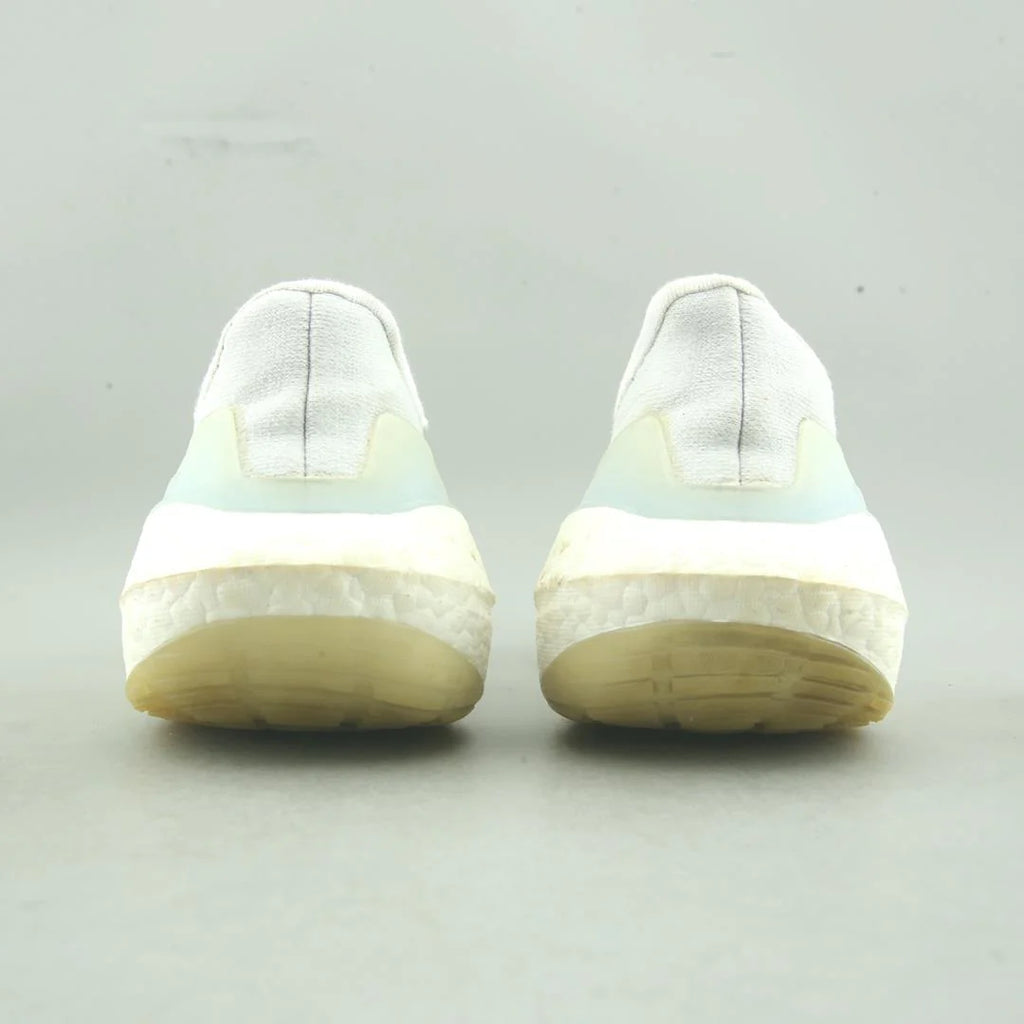 ULTRA BOOST 21